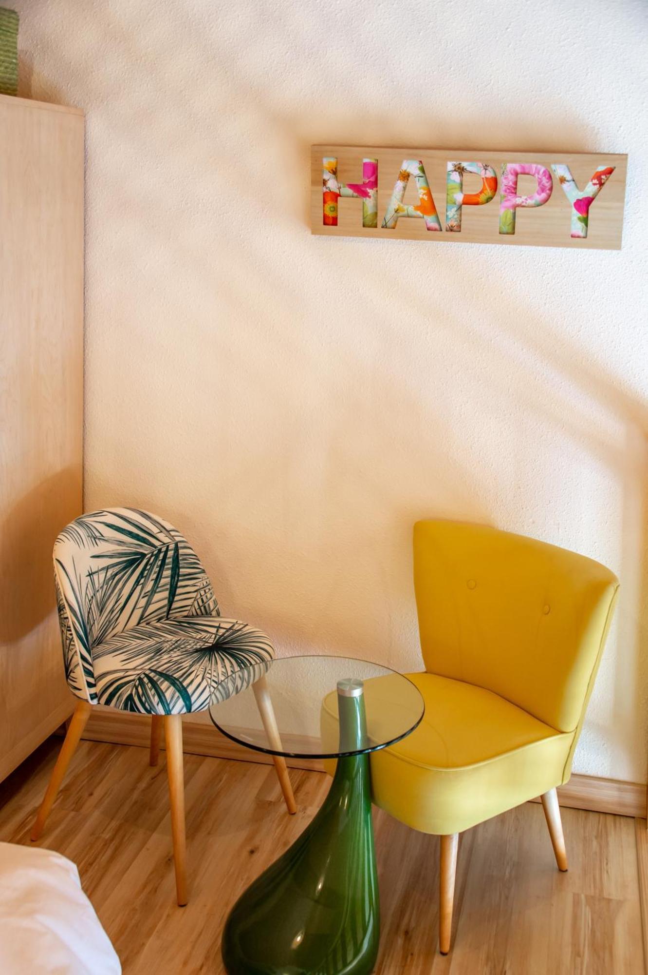 "La Combe Fleurie" Appartements & Chambres Saint-Bonnet-en-Champsaur Quarto foto